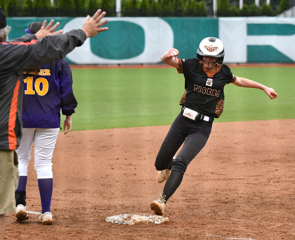 Burns Yamhill-Carlton 3A softball final Taylor Balkom 32